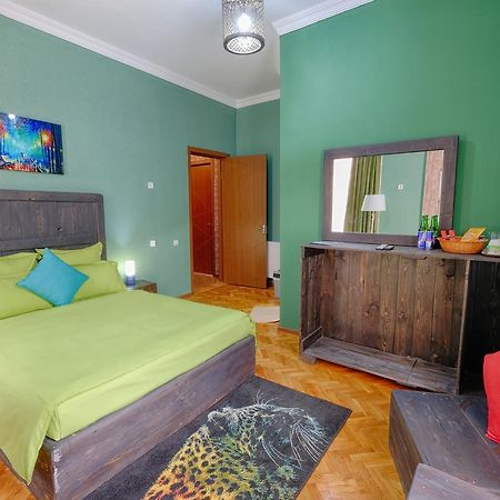 Euphoria Inn Tbilisi Exterior photo